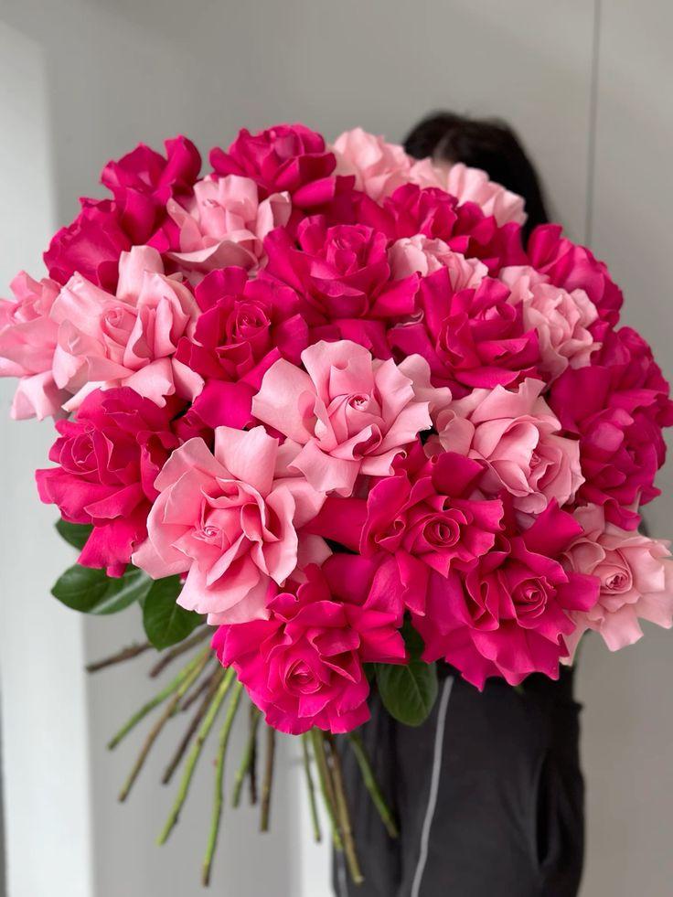 Corporate meeting room with carefully timed floral arrangements that maintain elegance throughout business hours